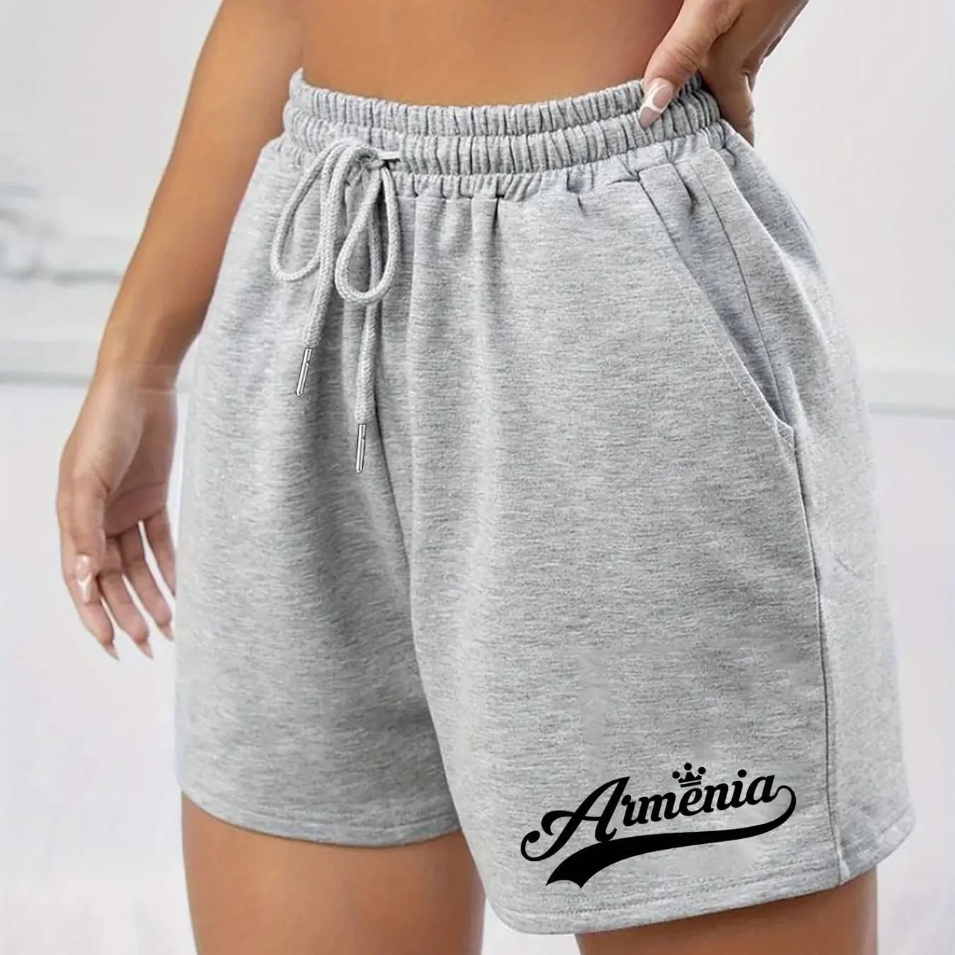 Pantaloncini da donna alla moda con stampa a fantasia inglese, modello unico