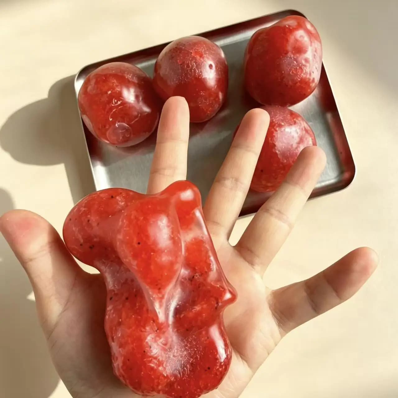 Handmade Vaseline Watermelon Iced Sand, press one button to create a hole, rustling and relaxing sound control
