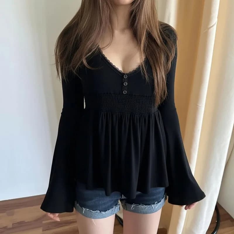 Women's Black Lace Doll Collar Peplum Top, Y2K Flare Sleeve A-Line Babydoll Blouse with Button Details