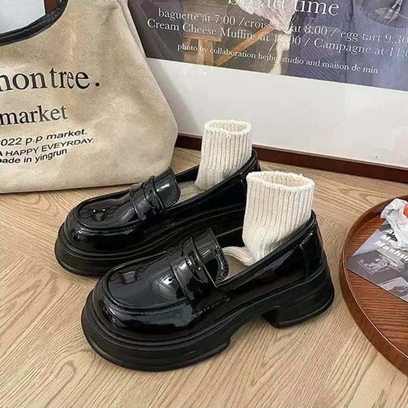 Women Vintage British Platform Loafers Spring Autumn Soft Leather Slip On Shoes 2026 Women Casual Office Student JK Daily Shoes