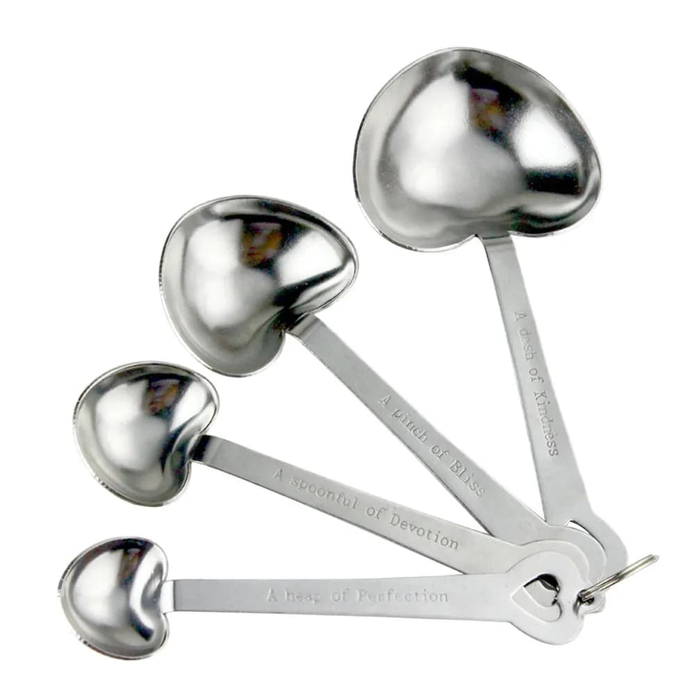 Set di 4 Cucchiai Dosatori in Acciaio Inox con Design a Cuore, Cucchiai Impilabili per Cucina, Cottura e Spezie in Polvere, Conservazione Compatta