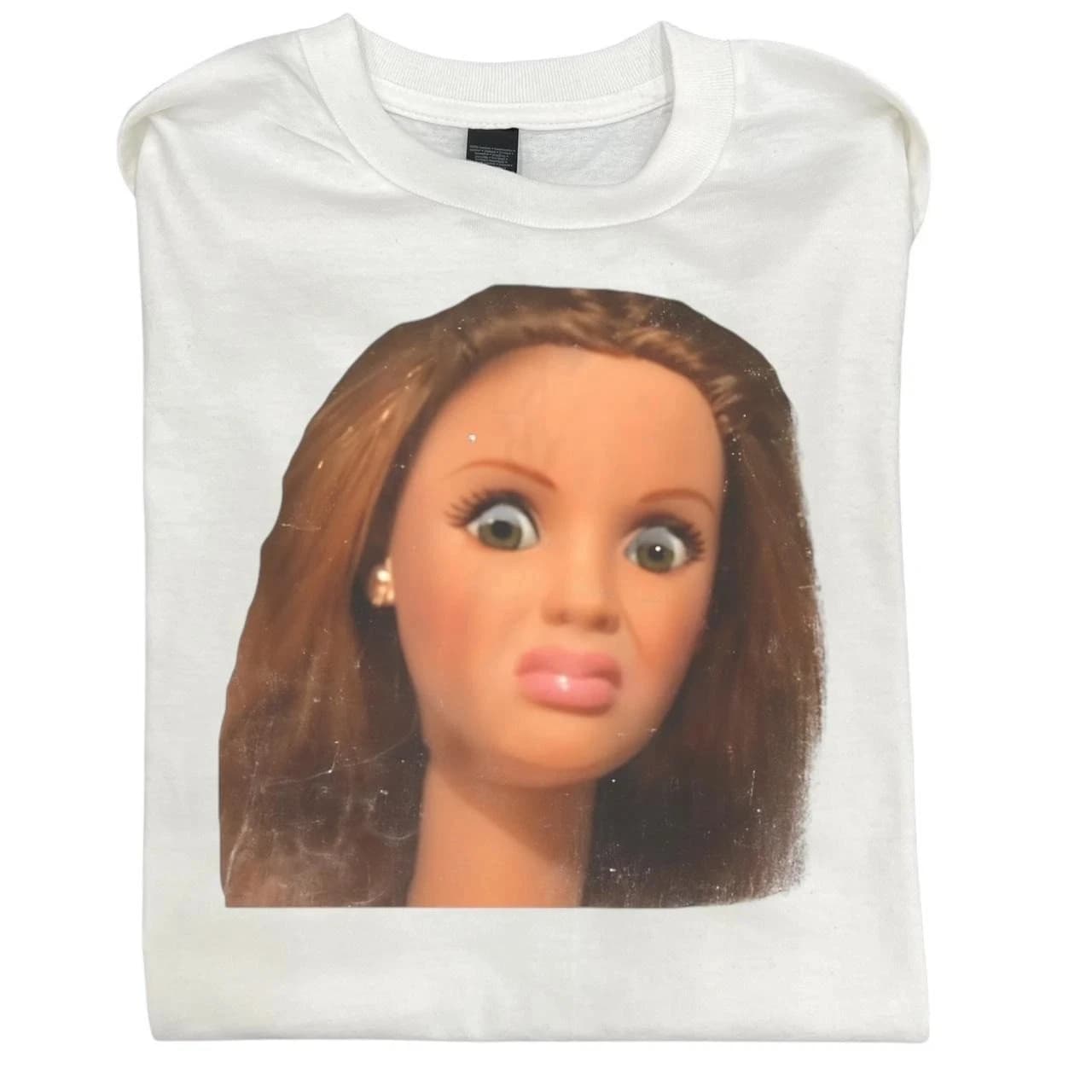 Maglietta unisex a maniche corte con stampa Disgusting Doll Face Meme