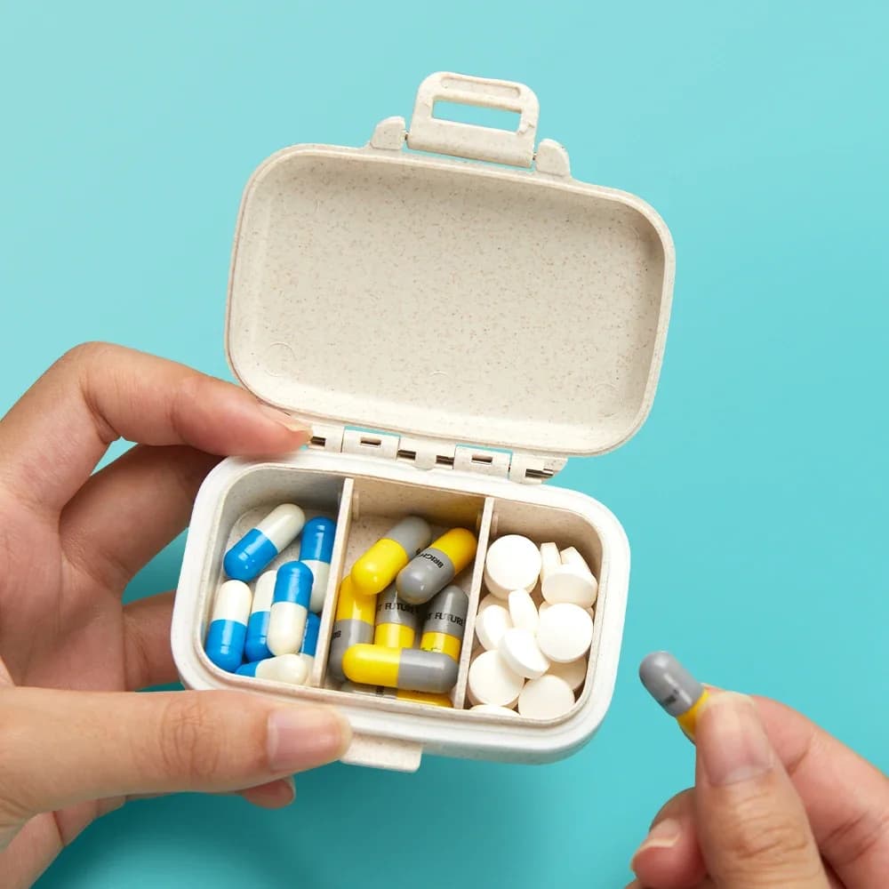 Pills Box 3 Grids Pill Case Plastic Storage Box Weekly Pill Organizer Travel Medicine Container Waterproof Boxes Vitamin Holder