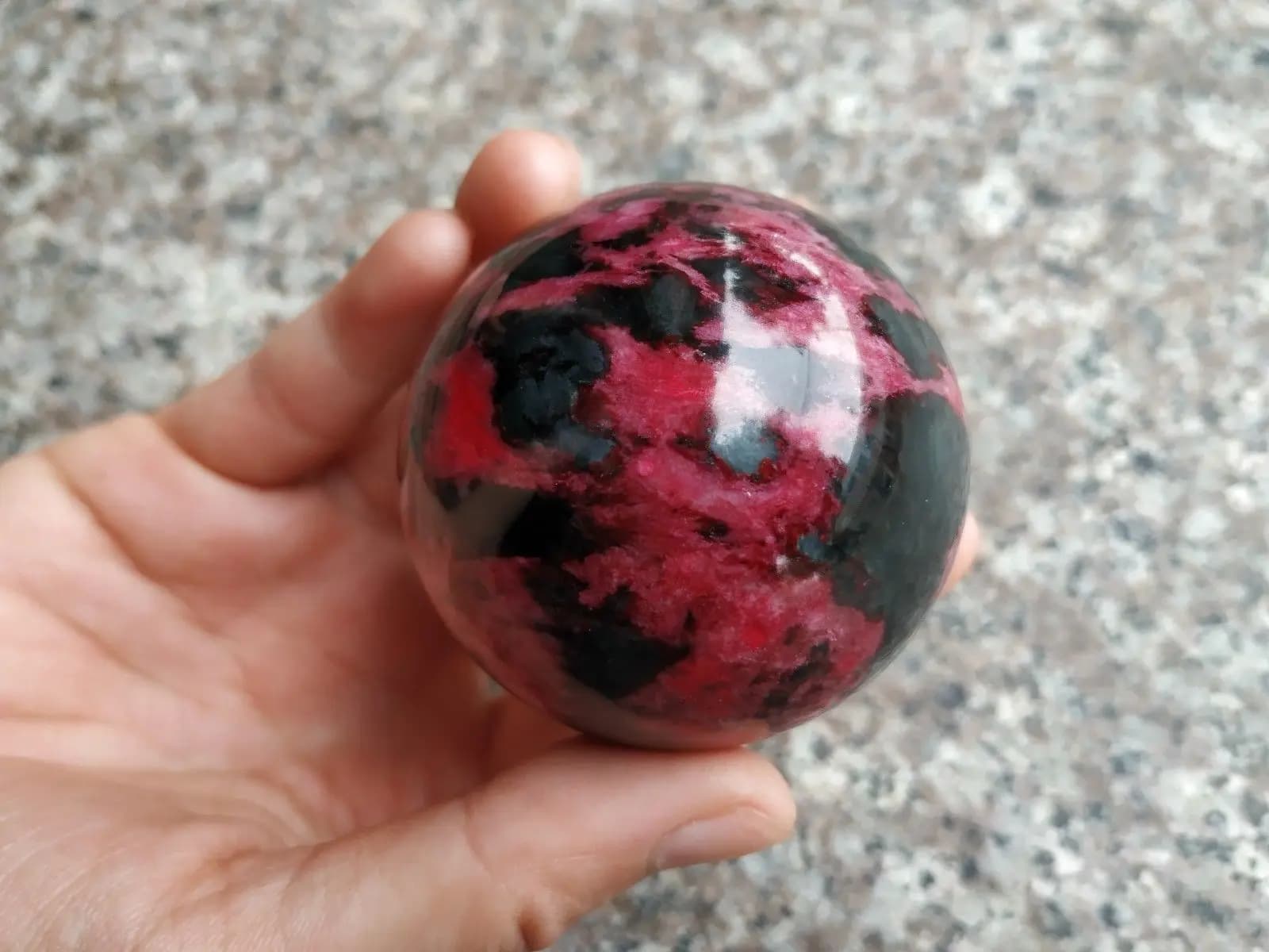 Sfera di giada in pietra naturale di fiore di pesco Onl Sfera di cristallo curativa 40-45 mm