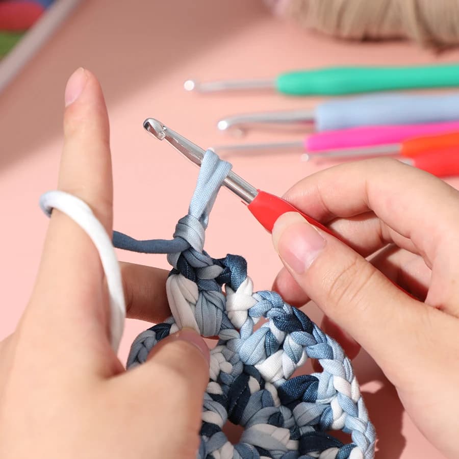 9pcs Crochet Hook Set 2.0-6.0mm Colorful Soft Handle Aluminum Knitting Needles DIY Sweater Crochet Needles Knitting Weave Tool