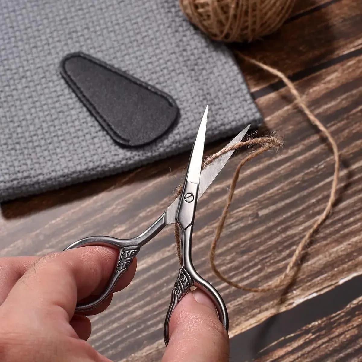 For Nail Cuticle 1Pcs Scissors EyebrowsManicure Beard And Mustache Trimmer Nose Hair Tool Stainless Steel Small Makeup Grooming