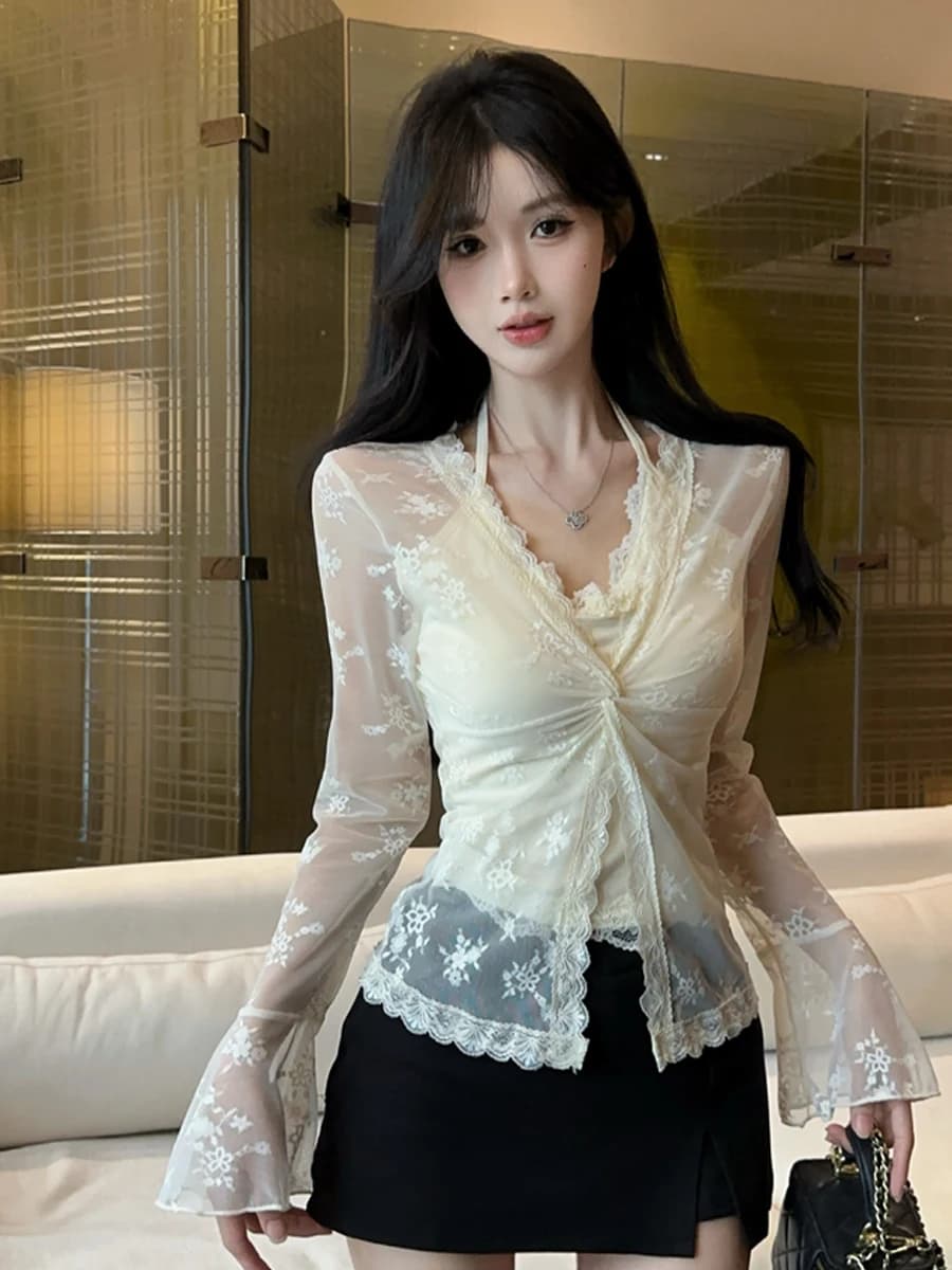 Maglietta Slim Fit con Pizzo e Scollo a V, Design con Nodo, Effetto Due Pezzi, Top Base Sexy ed Elegante per Uso Quotidiano Femminile