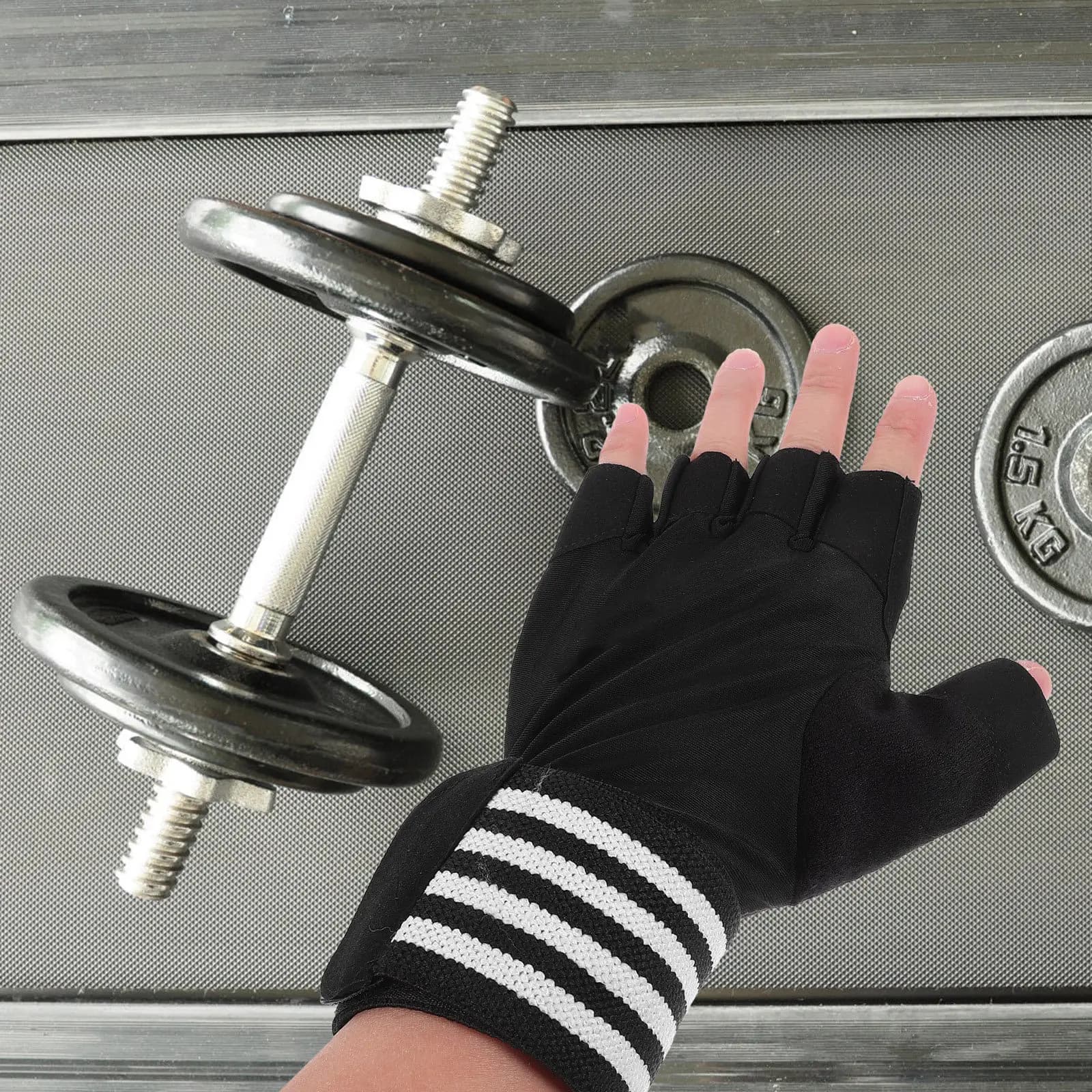 1 pair of half finger breathable workout gloves, anti-slip fitness gloves for weight lifting, gym, outdoor sports, cycling, fishing