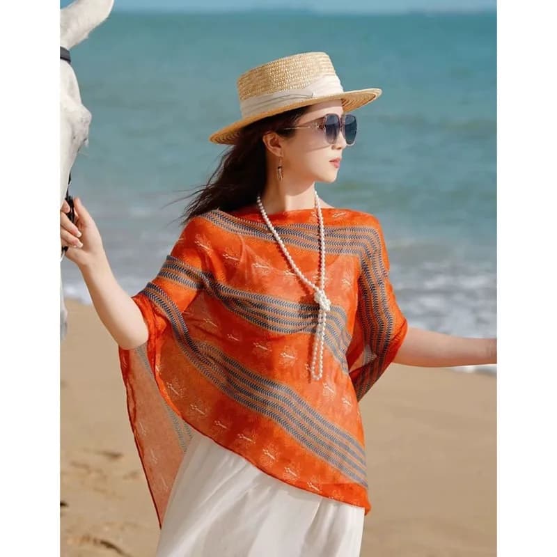 Sciarpa in Seta da Donna Stile Etnico per Vacanze Estive 2026, Protezione Solare Sottile Stampata alla Moda, Coprispalle Bohemien da Viaggio