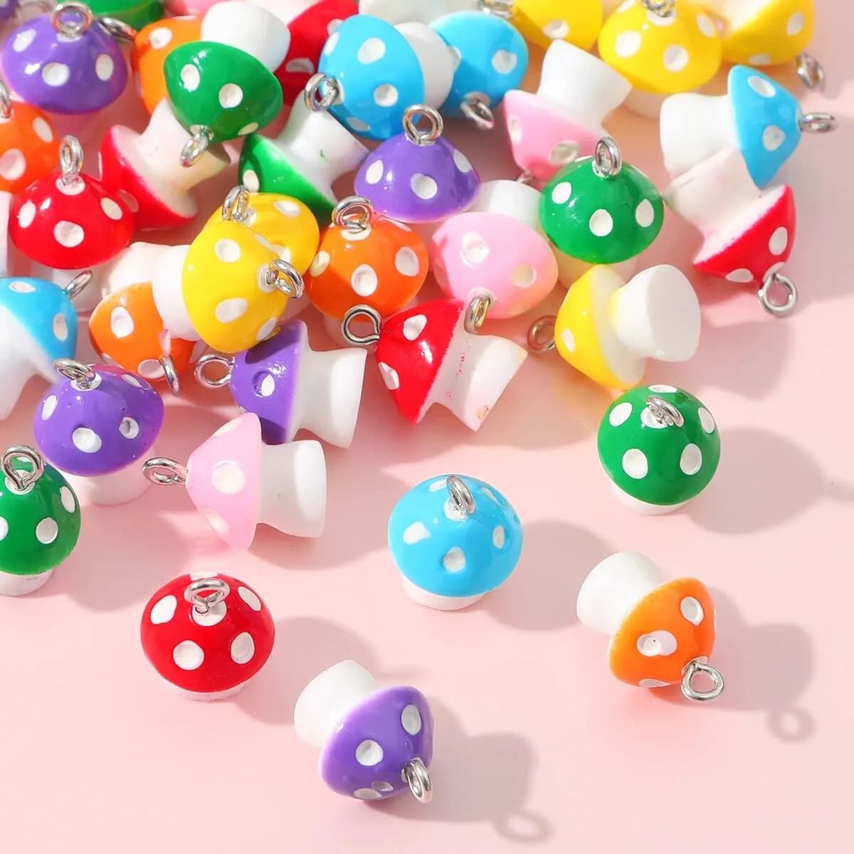 Circa 6-10 pezzi di ciondoli a forma di fungo carino perline ciondolo in resina per collana braccialetto orecchino portachiavi gioielli fai da te artigianato creazione di accessori