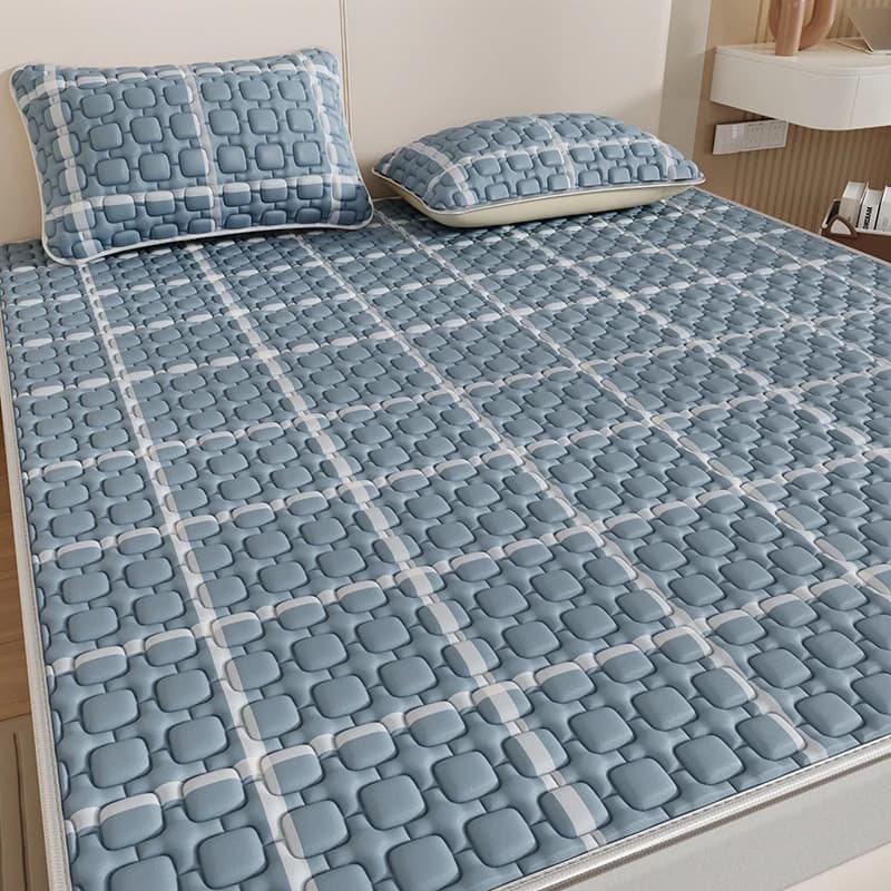 New Plaid Natural Latex Filling Summer Mat for Bed Cooling Feeling Ice Silk Thickened Bed Pad and Pillowcase Soft Bed Sheet Set