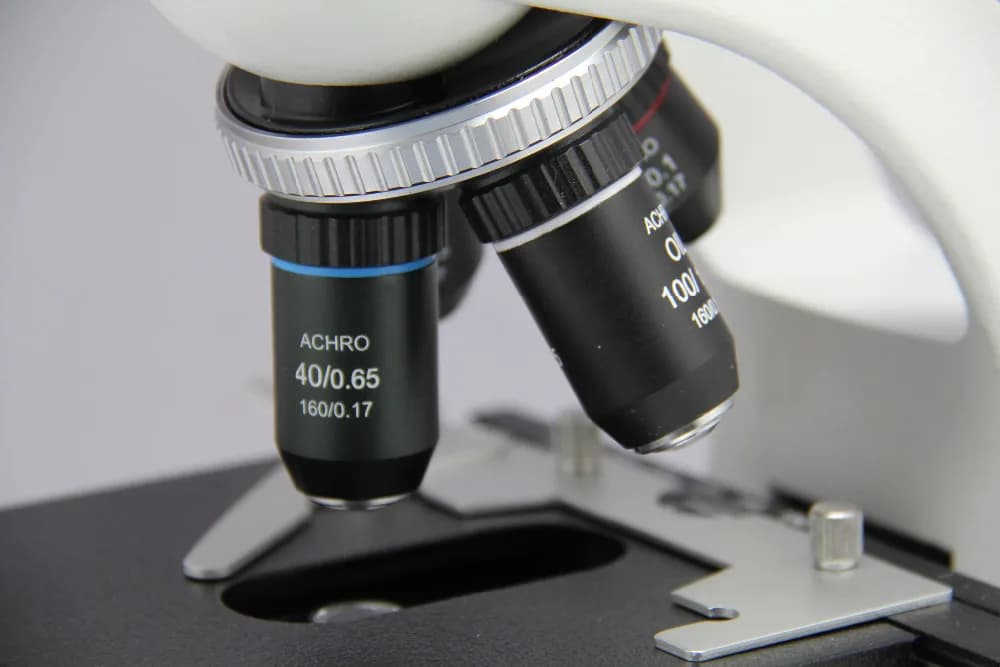 Microscopio Biologico Ottico Binoculare A12.1303-T per Laboratori Ospedalieri