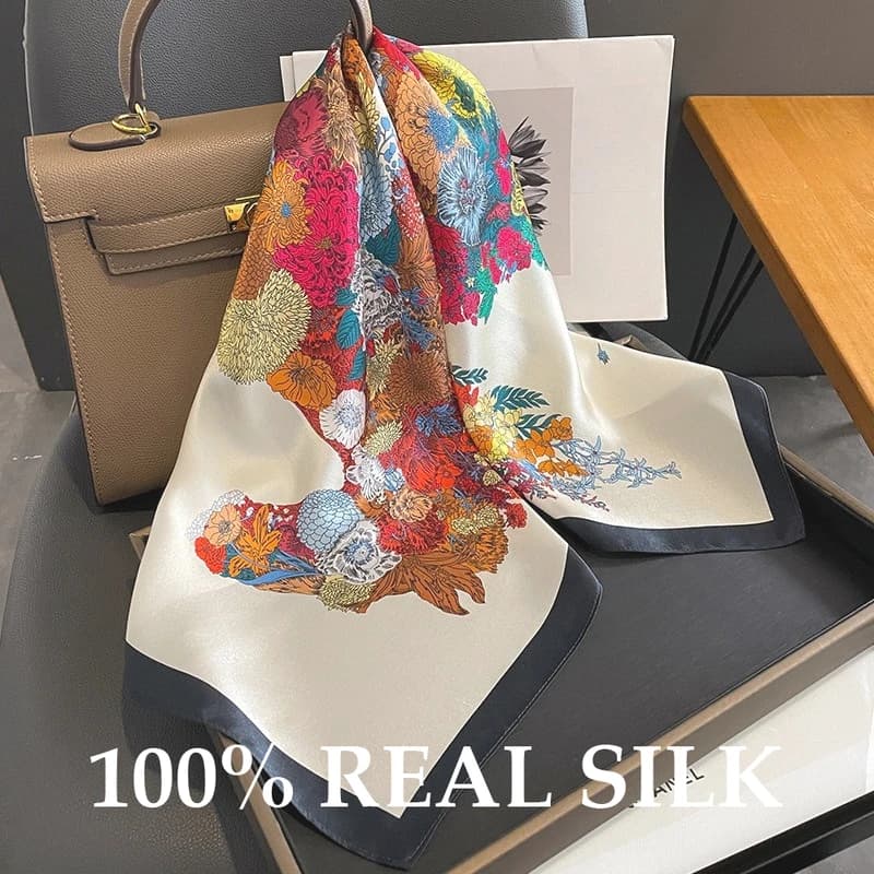 Sciarpa Quadrata 100% Pura Seta per Donne, Leggera e Traspirante, Ideale per Viaggi, Vacanze e Spiaggia, Hijab e Poncho Estivo