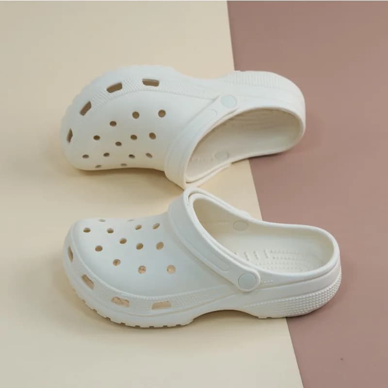 Nuove Ciabatte Estive 2026 Unisex in EVA Antiscivolo, Traspiranti e Rinfrescanti, con Punta Chiusa