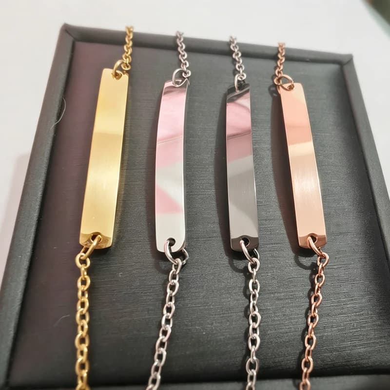Bracciale personalizzato Bluelory con incisione laser in acciaio inossidabile con nome personalizzato per donna, regalo personalizzato per la festa della mamma