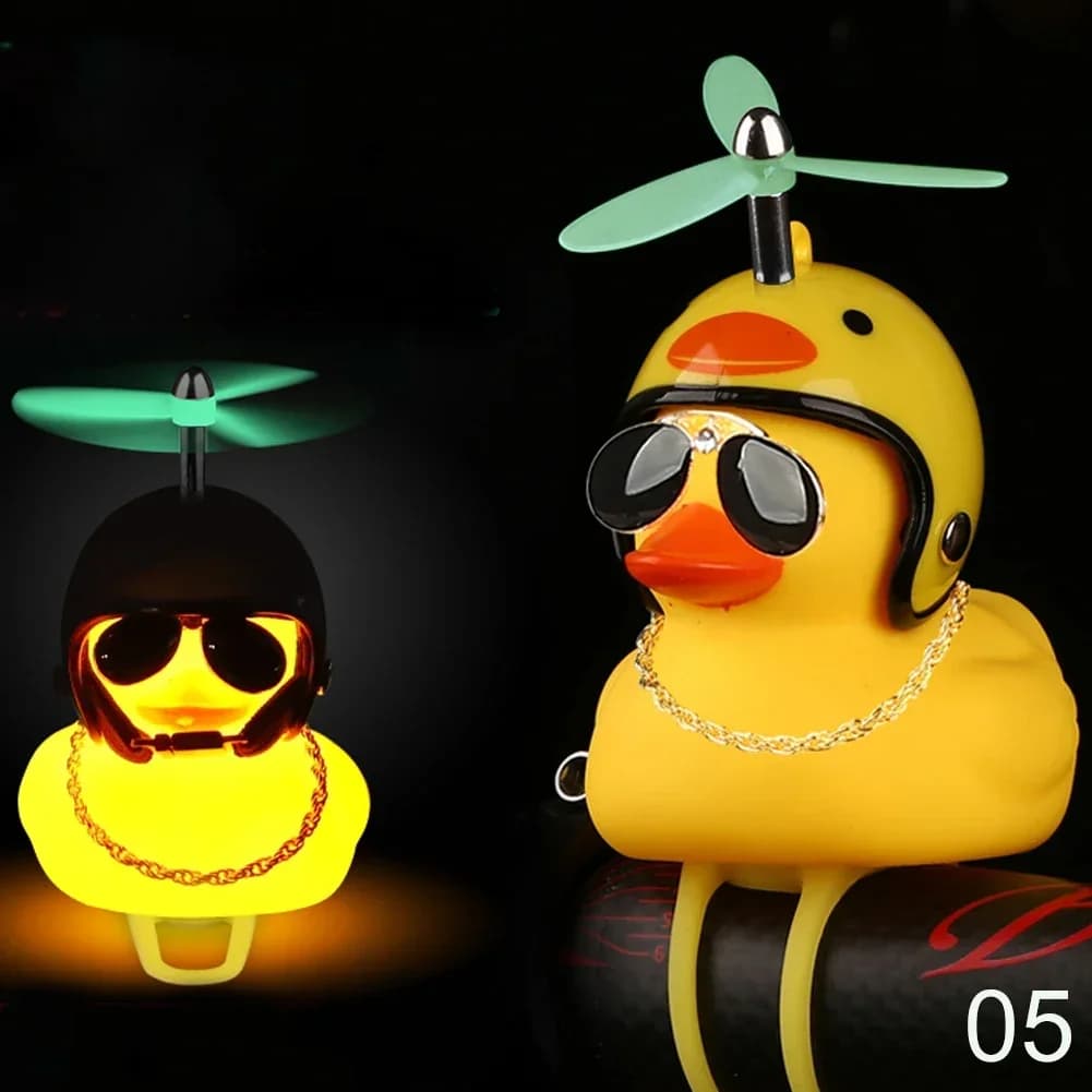 Light Glasses Helmet Anatra Small Ornament Broken Wind Small Nice Yellow Duck Motor Helmet for Road Bike Cycling Decorations Figurine