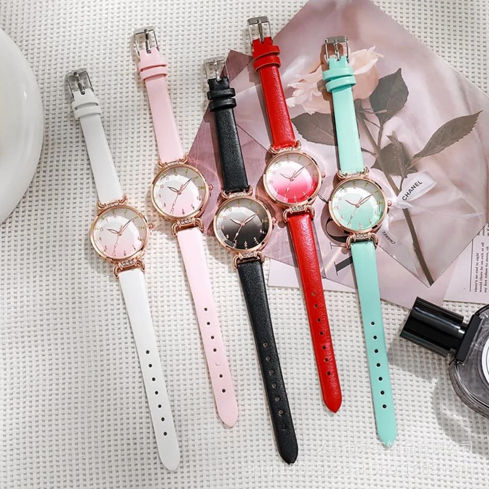 New Round Dial Bracelet Watch Gradient Color Elegant Leather Strap Watch Adjustable Quartz Watch Women Fashion