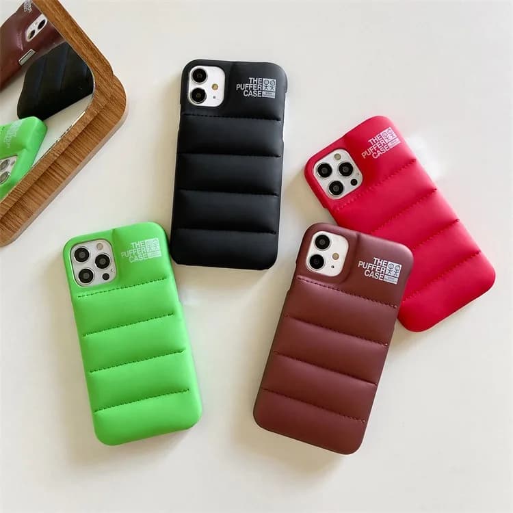The Puffer Case per Apple iPhone 16 15 14 13 12 11 Pro MAX X XS XR 16Plus MiNi Piumino di lusso Estetico influencer Cover