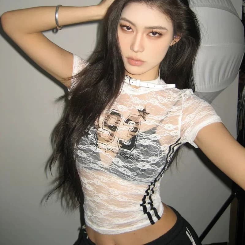 Deeptown T-shirt trasparenti in pizzo sexy Donna American Retro Y2k Crop Top Punk Streetwear T-shirt estiva a maniche corte estetica