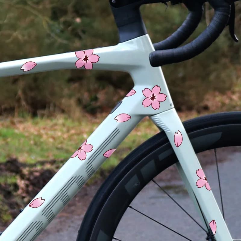Caschi per biciclette e motociclette, adesivi raffinati con decorazioni floreali, adatti per coprire i graffi sulla carrozzeria del veicolo