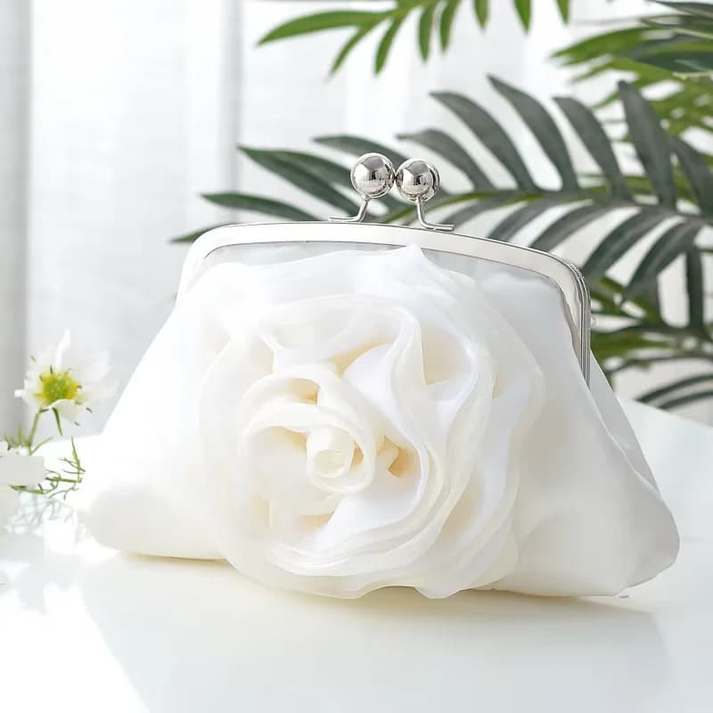 Liquidazione Borsa da donna Pochette dal design di lusso Borsa da sposa da donna piccola con strass Catene di moda Borse da sera a tracolla