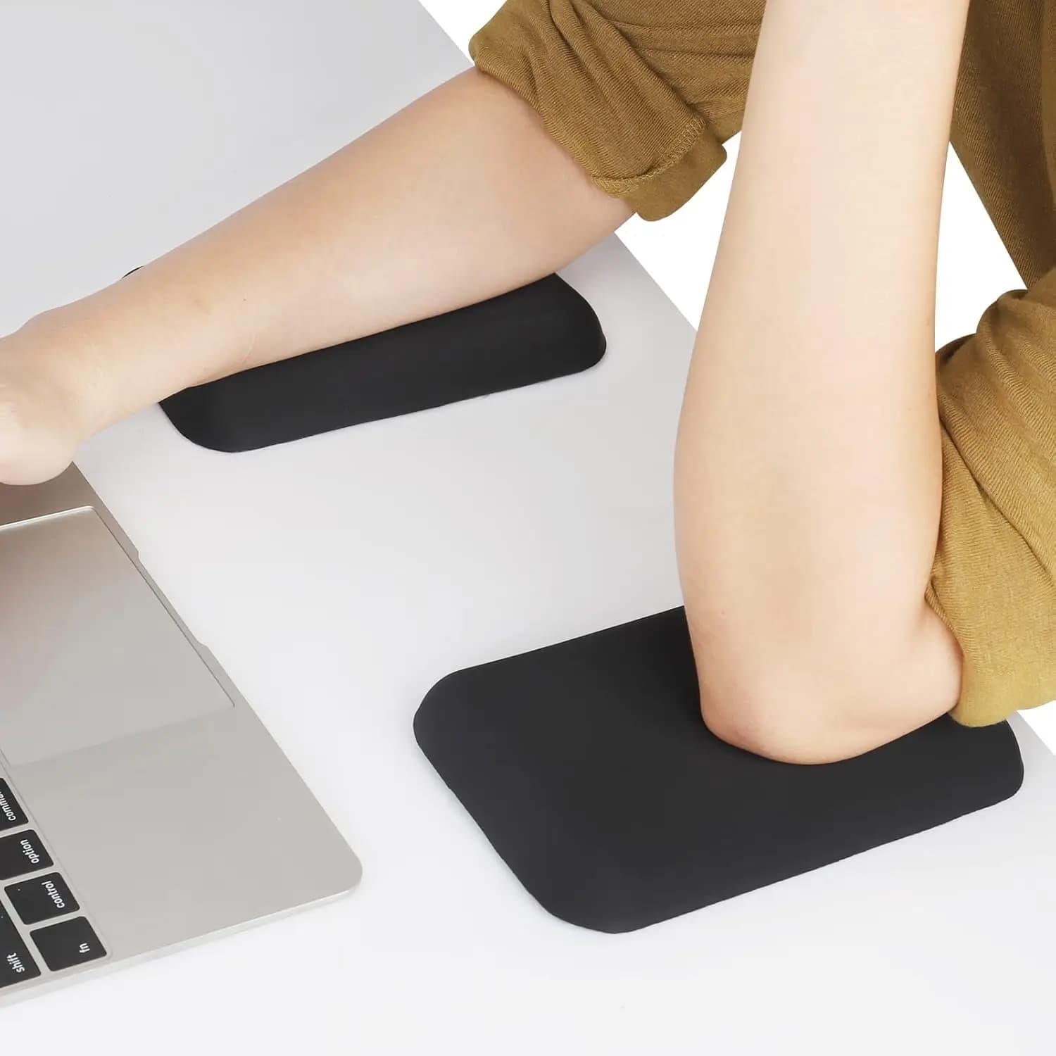 Poggiagomiti Ergonomici con Memory Foam e Base Antiscivolo, Alleviano il Dolore al Braccio per Scrivania, Ufficio, Confezione da 2