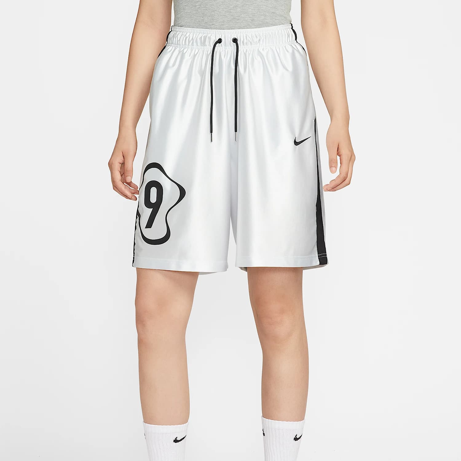 Pantaloncini sportivi larghi a vita media da donna Nike Genuine Sportswear II1943-095
