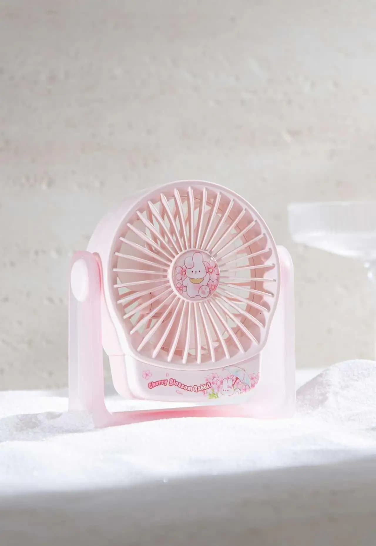 Ventilatore da Tavolo Silenzioso MEET SUN 500mAh, Mini Ventilatore Portatile, Strumento per Ritocchi di Trucco, Essenziale per l'Estate, Ventilatore Personale