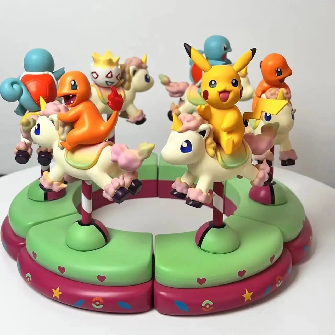 Anime Pokemon Merry-go-round Pikachu & Togepi & Charmander & Squirtle PVC Action Figure gioco statua modello da collezione giocattoli bambola