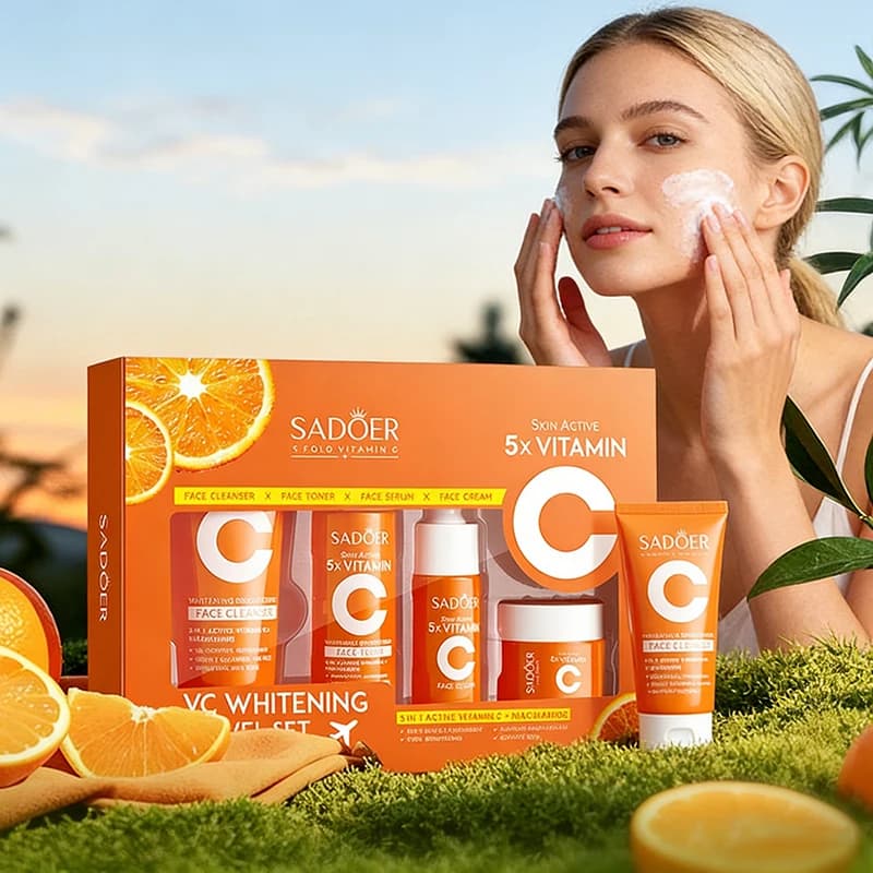 Skin Care Set with Vitamin C 4 Detergent Parts Face Tonic Serum Face Cream Smooth Anti-wrinkle Hydrating Travel Kit