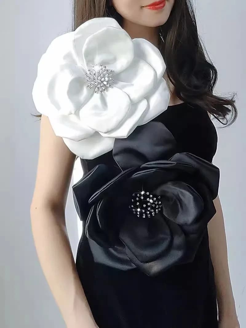 Spilla di nicchia con senso di design in rilievo fatto a mano squisito Fermaglio per capelli francese di moda con grande fiore di lusso