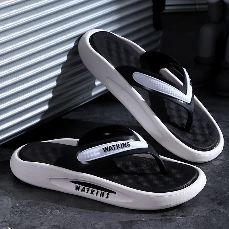 Summer new men's slippers household stepping on shit feeling trendy sports men's shoes outdoor beach wearing flip-flops