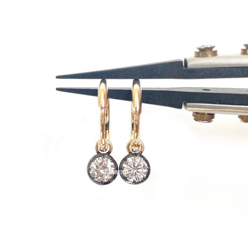 18K Glod Lab Grown Diamond & Blackened Gold Gypset Hoop Round Cut Earrings