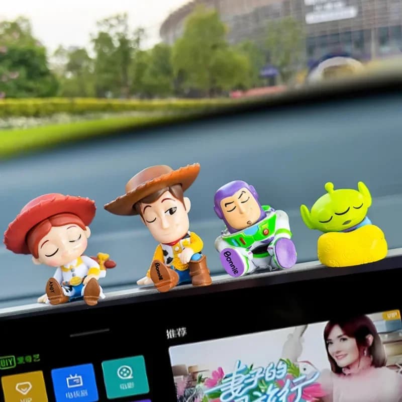 Car Ornaments Accessories for Car Cardboards Cute Soul Figure Buzz Lightyear Car Air Exit Deodorant Perfume Accessories for Decorations Toys