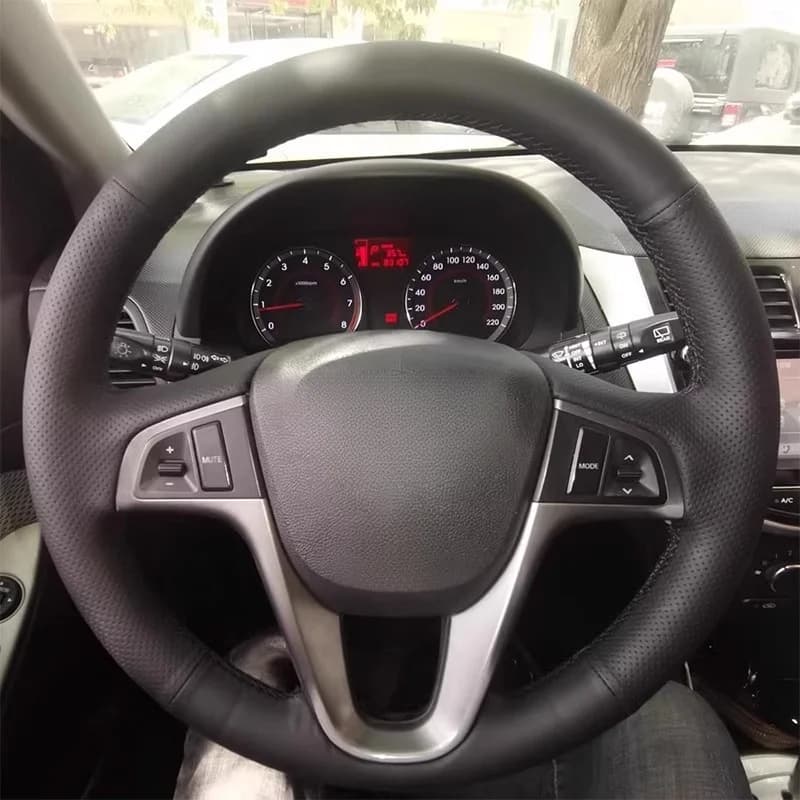 Personalizza FAI DA TE In Pelle Microfibra Coprivolante Dell'automobile Per Hyundai Solaris Verna i20 2008-2012 Accento Accessori Auto
