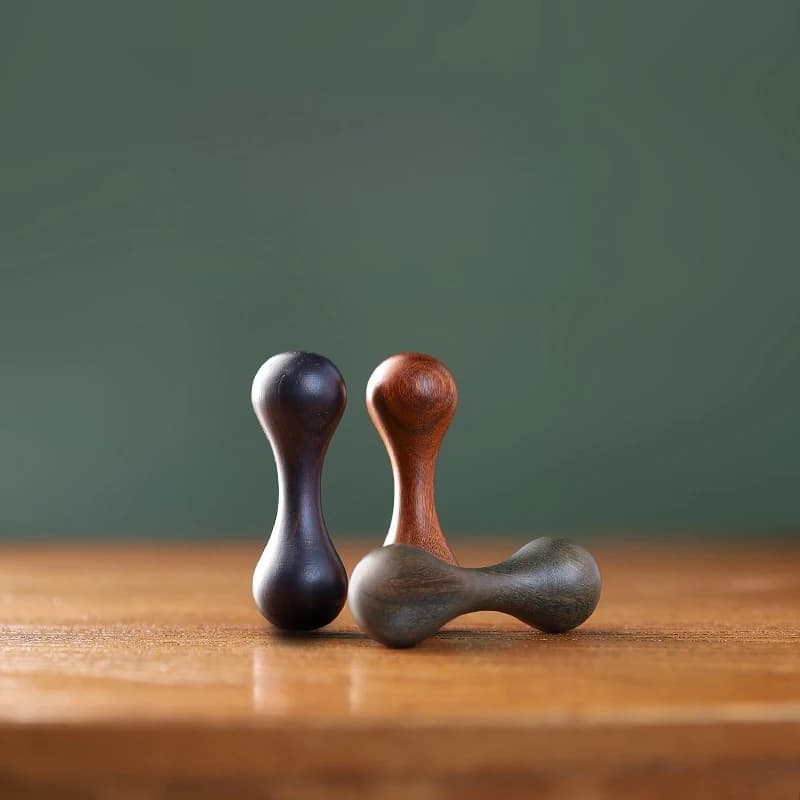 1 pz Giocattolo Antistress in Legno di Sandalo Lucidato, Hand Spinner per Alleviare Ansia e Stress, Giroscopio da Dito Rotante, Regalo