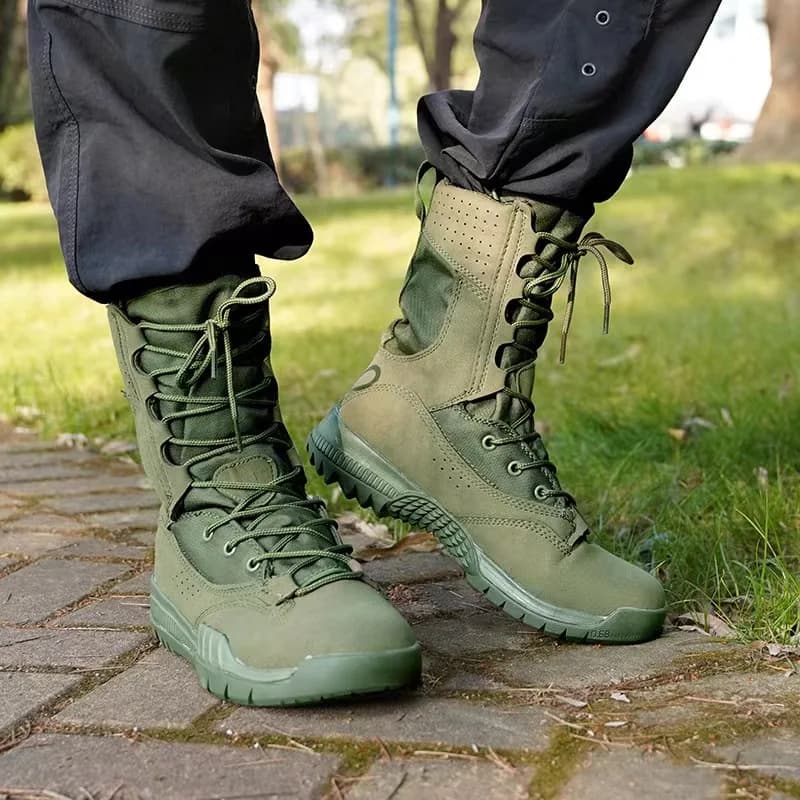 Nuovi scarponi da trekking da uomo di grandi dimensioni, scarpe da outdoor sportive con suola spessa antiscivolo, alla moda, casual, comode.