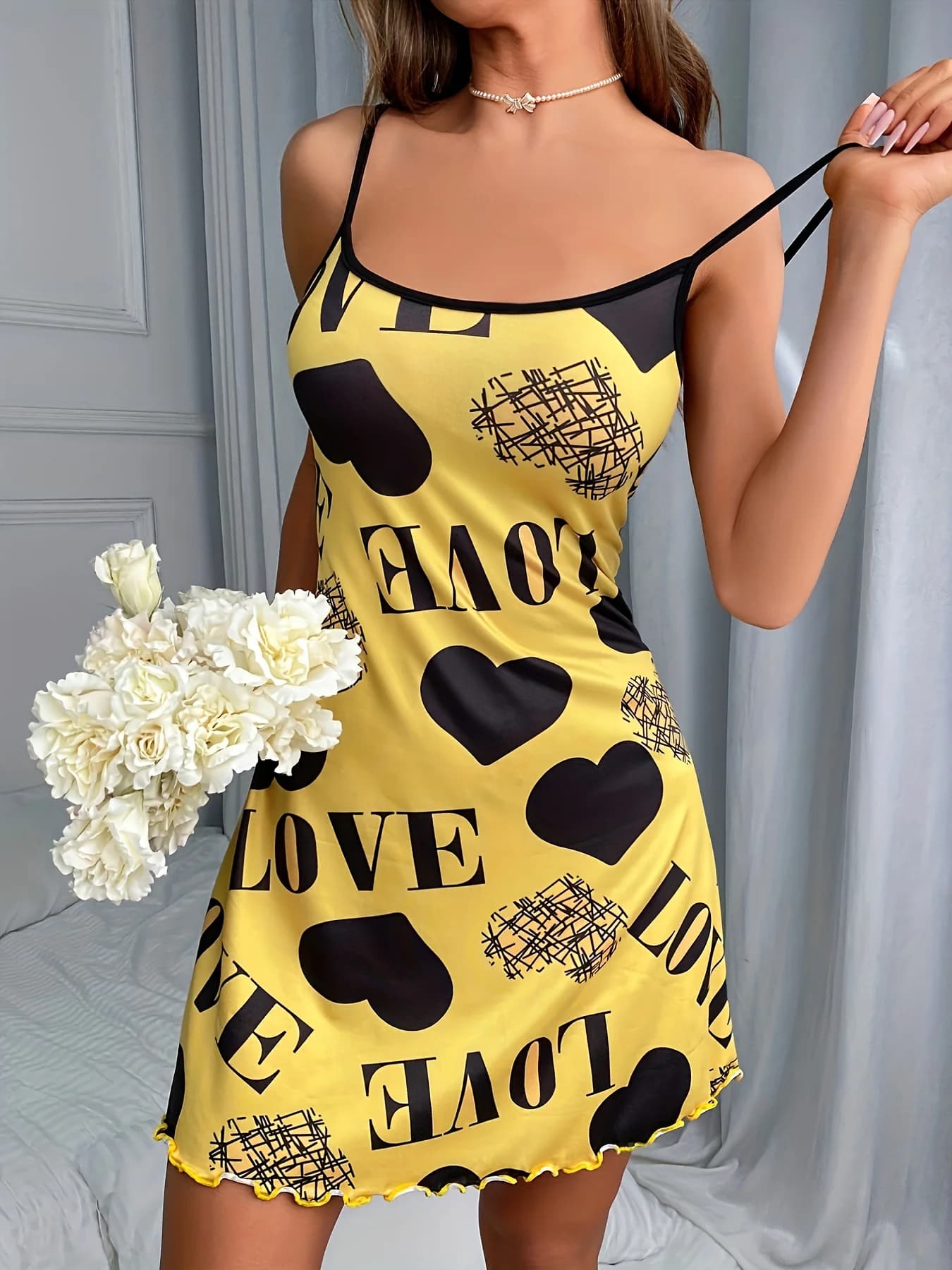Abito da notte in raso con stampa cuore d'amore per donna Abito da pigiama estivo morbido con cinturino per spaghetti sexy