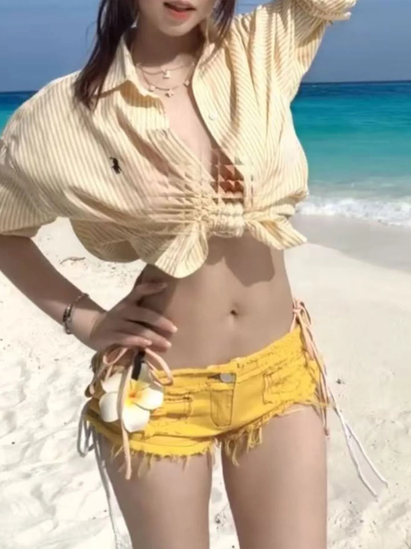 Dopamine Hot Girl Y2K Tassel Splice Denim Super Shorts Donna Estivi con Fiocco Laterale e Dettagli Cut-out, Effetto Push-up, Vita Bassa, Aderenti