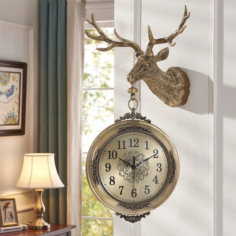 European silent double-sided wall clock, brass deer head wall clock