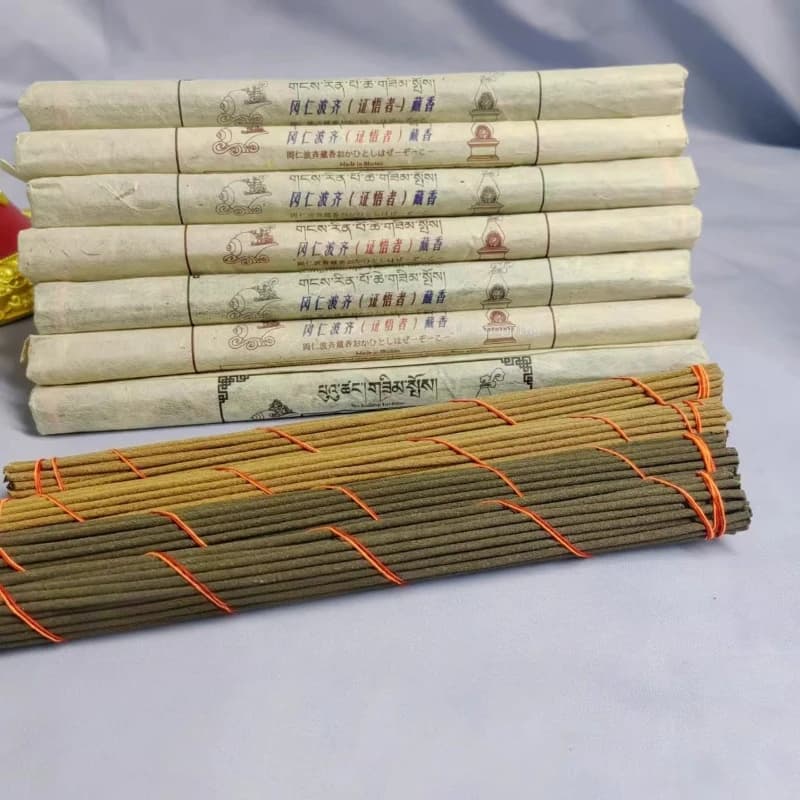 Bastoncini d'Incenso Tibetano Naturale da 25cm per Culto, Sacrifici e Benedizioni, Purificazione dell'Aria Interna, Calma la Mente