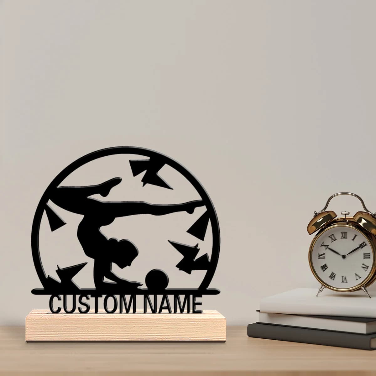 1 bellissima statua artistica personalizzata di ginnasti in metallo con base in legno, decorazione da tavolo, perfetta come souvenir per ginnasti.