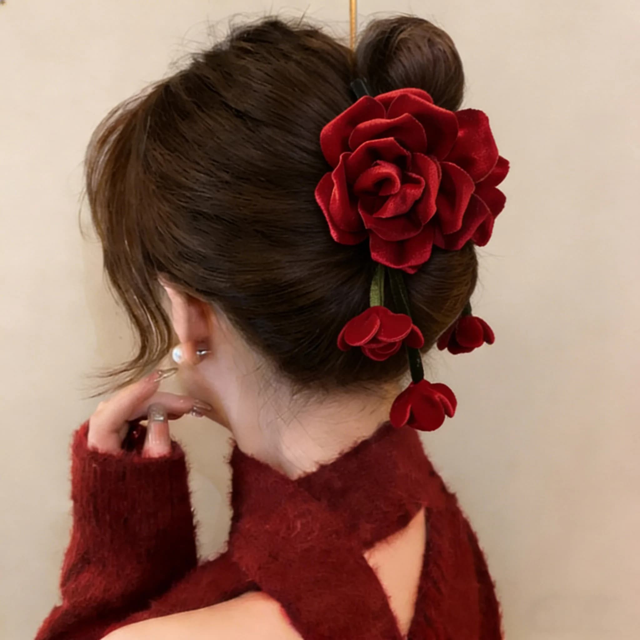 AWAYTR Fermaglio per Capelli a Forma di Rosa in Velluto con Nappa in Tessuto, Accessorio per Capelli Stile Coreano per Ragazze e Donne