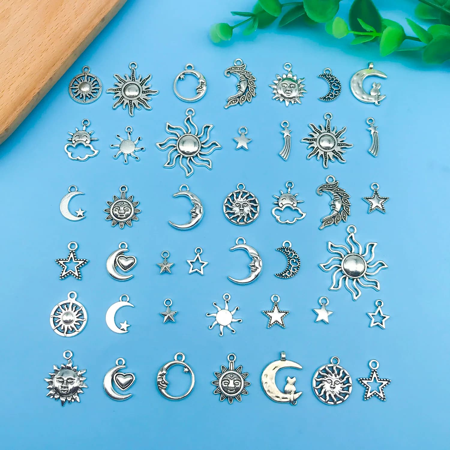Mix 42pcs Ancient Silver Sun Moon Star Pendant Set Alloy Pendant, DIY Bracelet Pendant, Back to School Fashion Jewelry Accessory