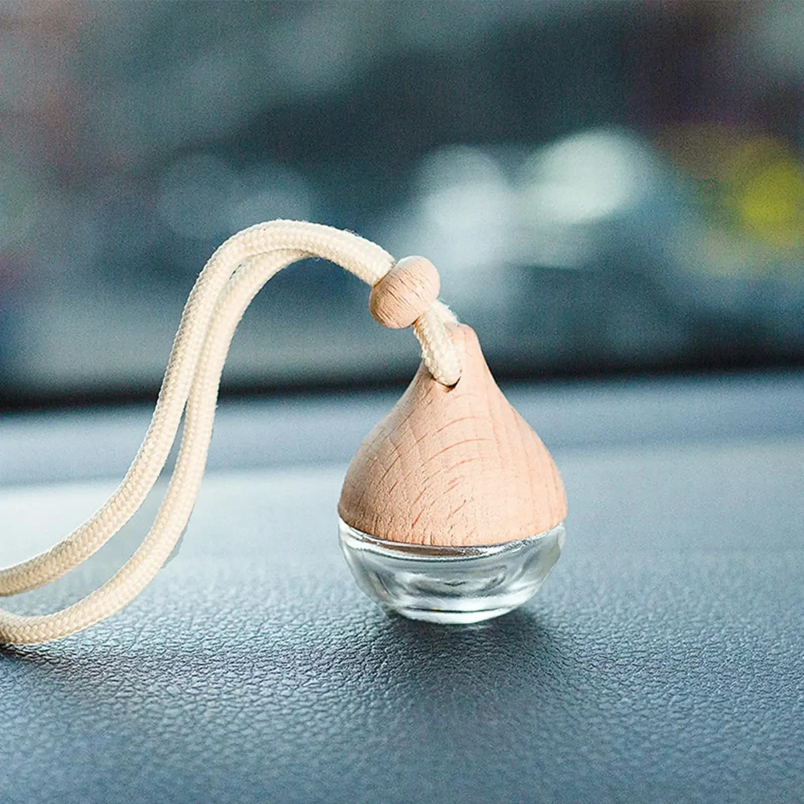 Car Air Freshener Pendant Perfume Glass Bottle With Wooden Caps Refillable Car Essential Oil Diffuser Bottle