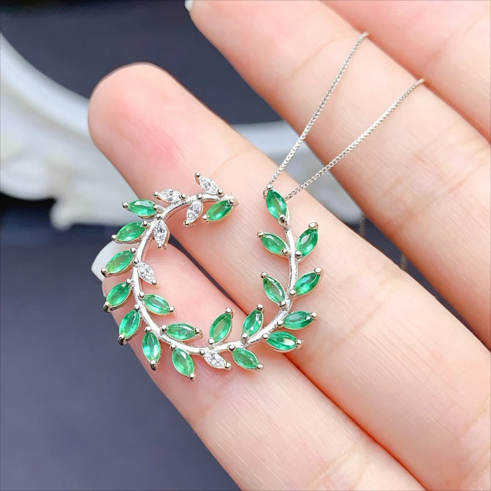 925 Sterling Silver Natural Emerald Pendant with Certificate Leaf Branch Design Green Gemstone Fine Jewelry Gift for Women
