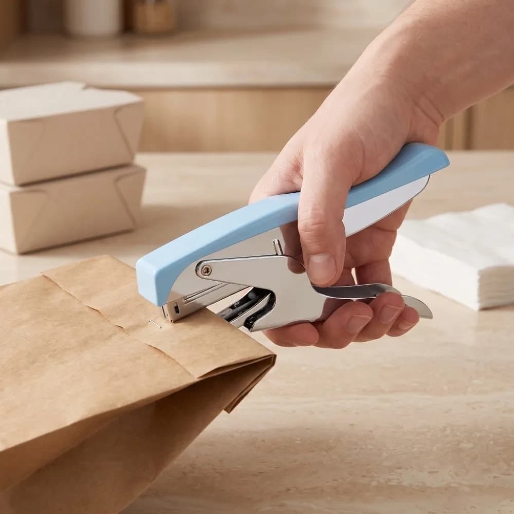 Lever-Operated Metal Handheld Stapler Ergonomic Labor-Saving Hand Stapler with Staples Heavy Duty Large Capacity Hand Stapler