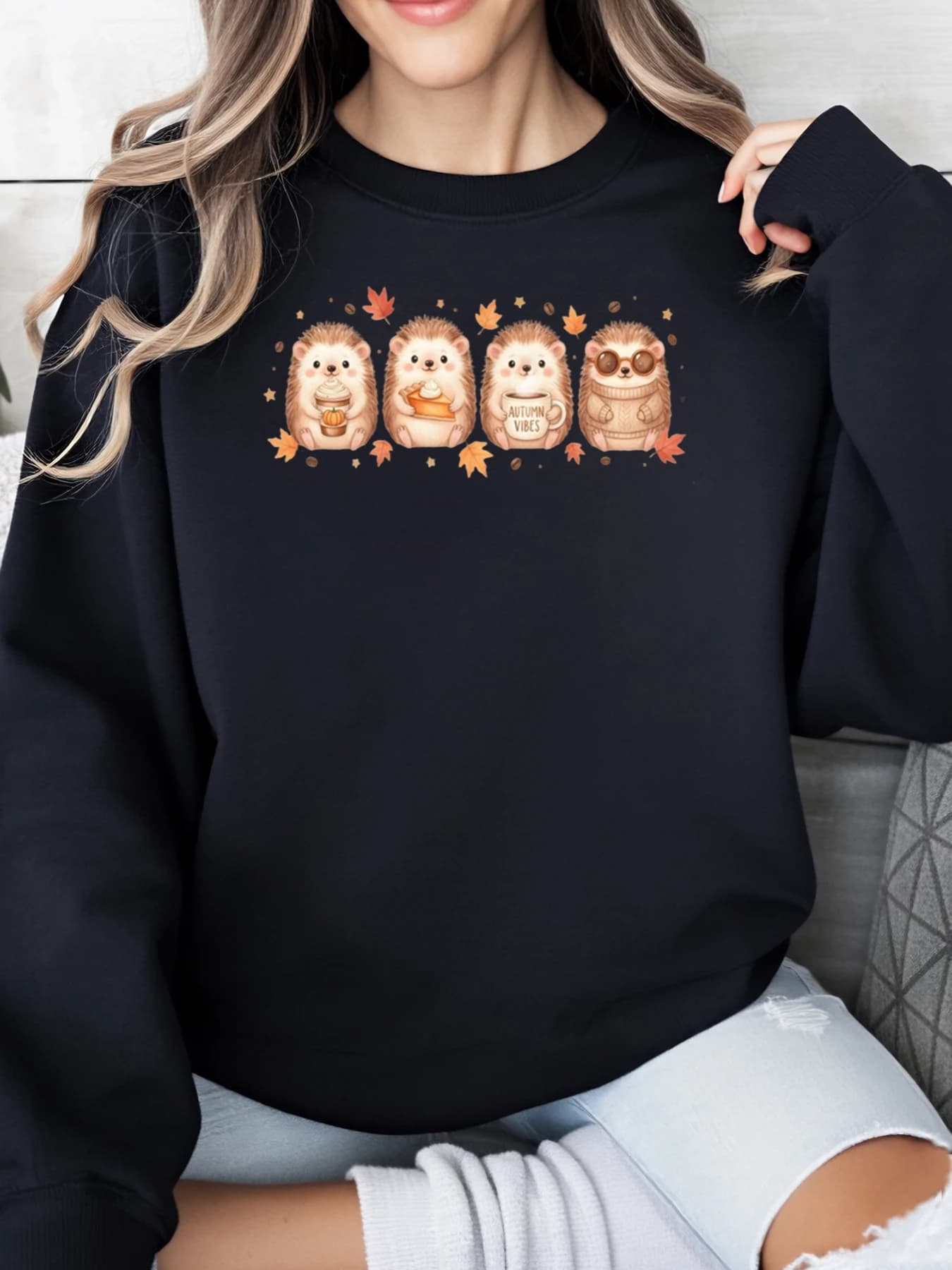 Autumn sweatshirt with autumn leaves print curly Casual women's clothing Black Strong cuts