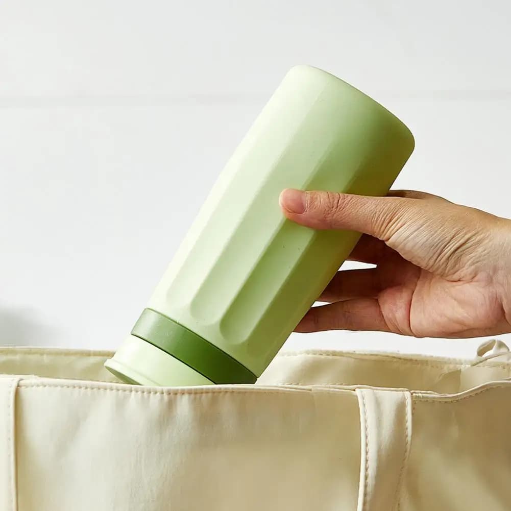 Bottiglia per Cubetti di Ghiaccio 2 in 1, Tazza Portatile in Silicone con Stampo per Cubetti di Ghiaccio, Facile da Sganciare, Tazza Multifunzione per Ghiaccio