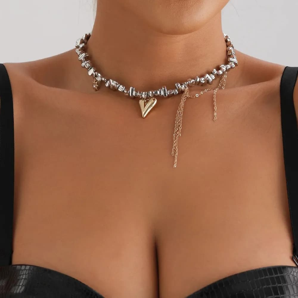 Collana con Perline a Cuore Trend 2026, Gioiello Boho con Cristalli, Catena per Clavicola, Choker Y2K Alla Moda